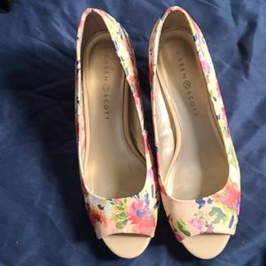 Karen Scott Floral Heels